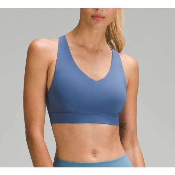 Lululemon Envital Sports Bra in Pitch Blue - Picture 1 of 5